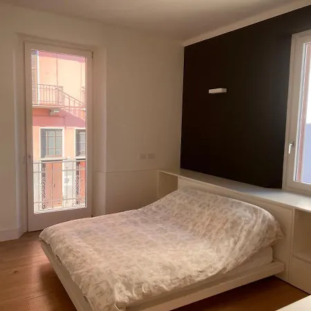 Special On Lakeside Apartamento