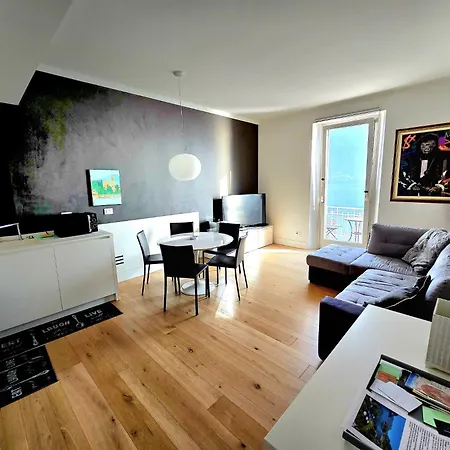 Special On Lakeside Апартаменты Colonno