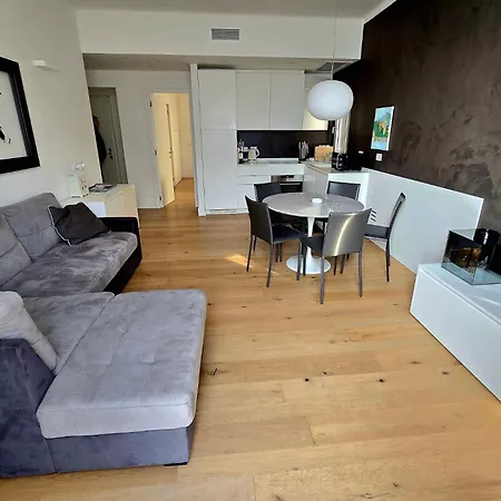 Апартаменты Special On Lakeside Colonno