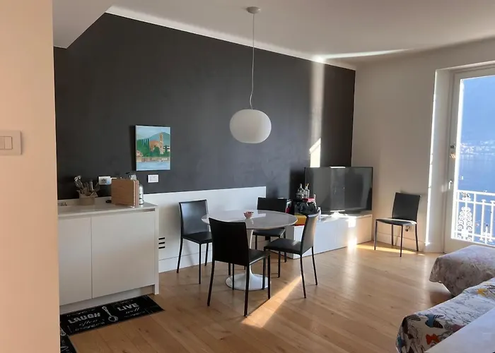 Апартаменты Special On Lakeside Colonno