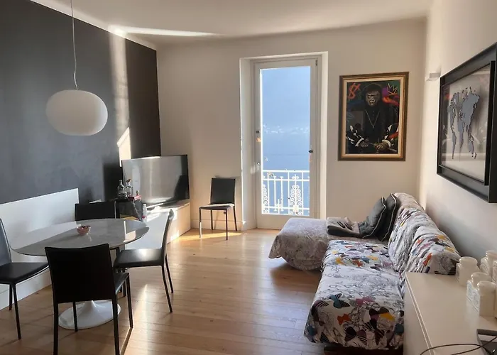 Special On Lakeside Апартаменты Colonno